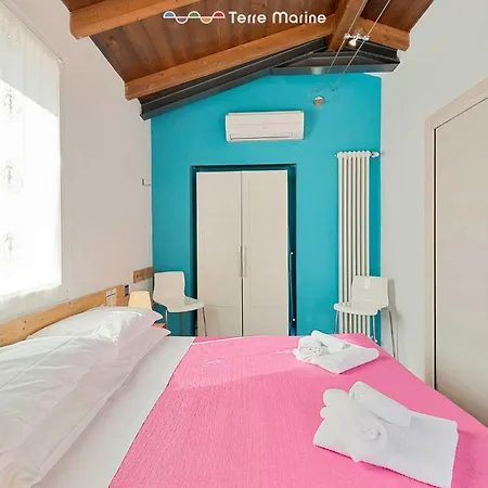 A Casa Tua Room, Terre Marine