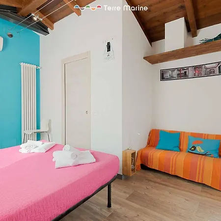 A Casa Tua Room, Terre Marine Guest house La Spezia