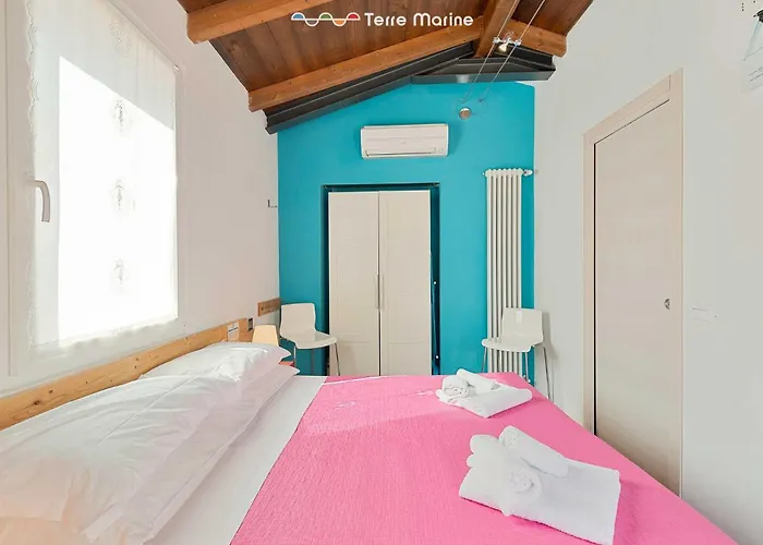 A Casa Tua Room, Terre Marine